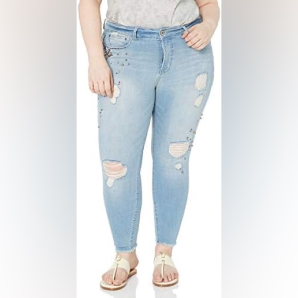 Rebel Wilson X Angels Crop Jeans Distressed Blue